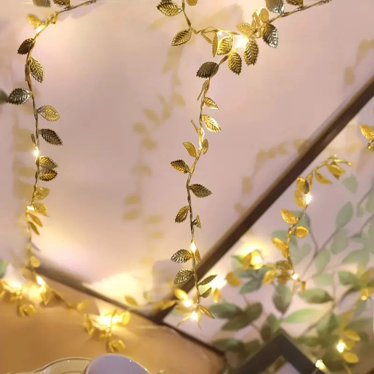 Golden Leaves LED Fairy String Lights (2M 20LED)
