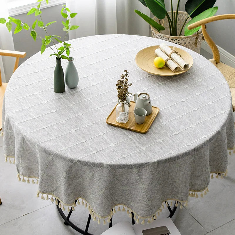 Jacquard Checkered Round Tablecloth with Tassels
